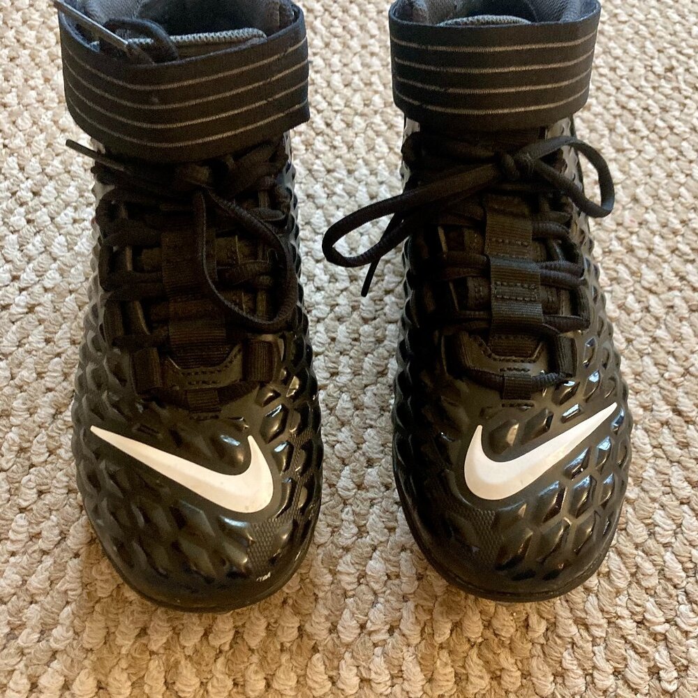 Nike Mens Force Savage Pro 2 Football Cleats Round Toe AV1186-001 Size US8 Black